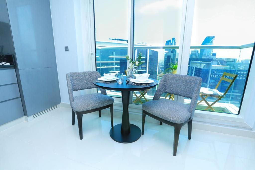 Damac Maison Prive Deluxe Studio With Burj-Khalifa View Dubai Exterior photo